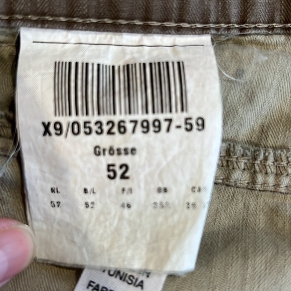 Men’s Gardeur jeans European size 52 I measure a snug 36/32 like new - Picture 3 of 4